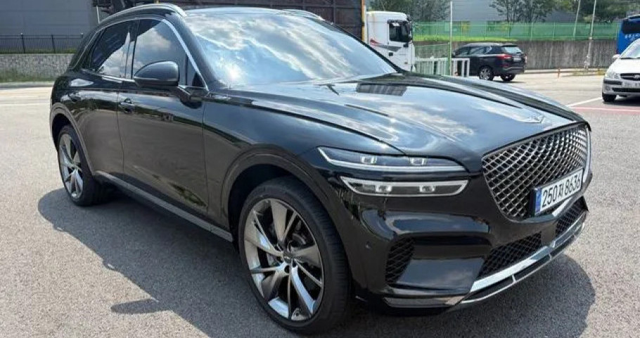 Genesis Gv70 