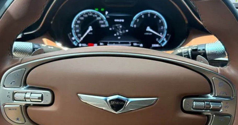 Genesis Gv70 