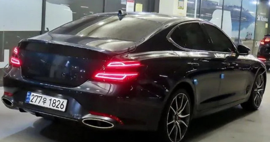 Genesis G70 
