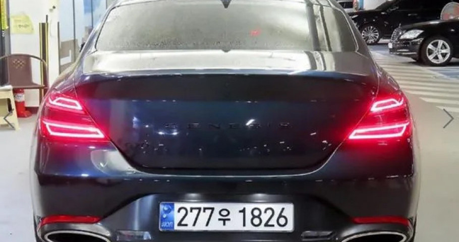 Genesis G70 