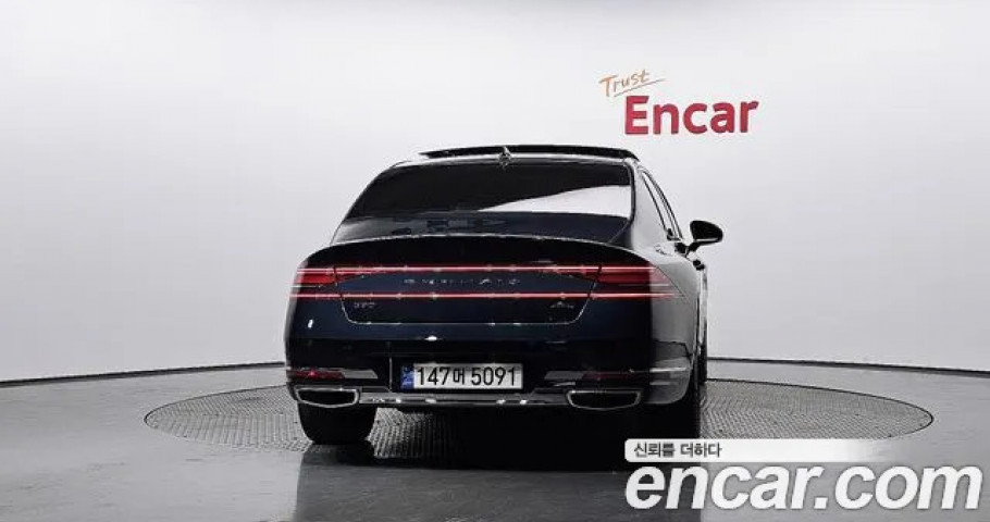 Genesis G90 