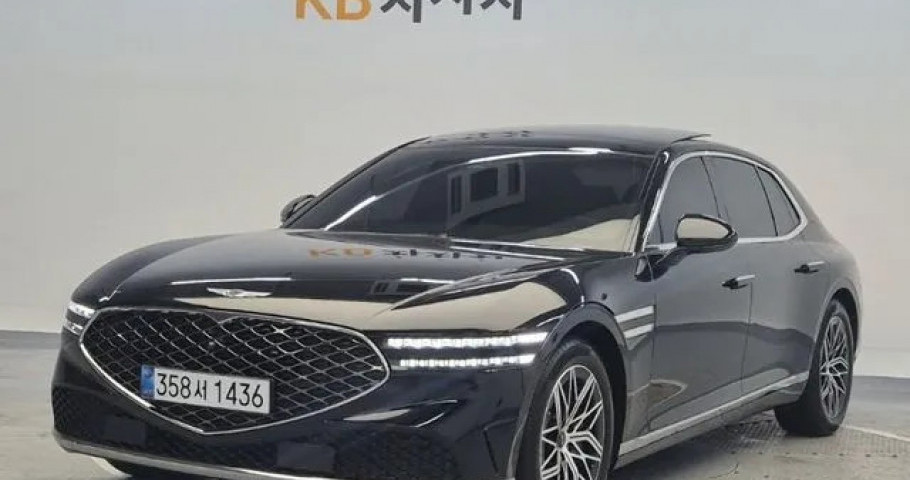 Genesis G90 