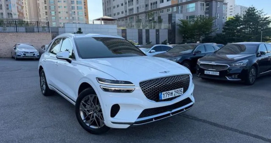 Genesis Gv70 