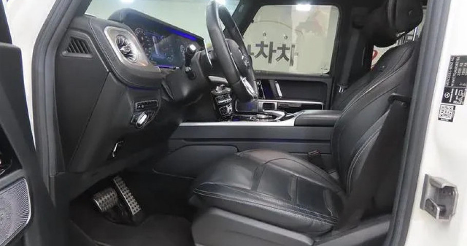 Mercedes-Benz G-Class 