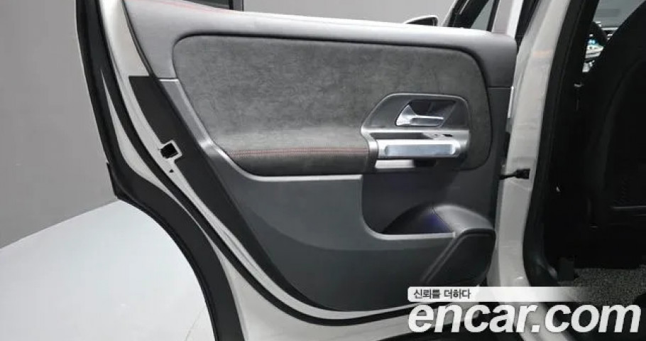 Mercedes-Benz Glb-Class 