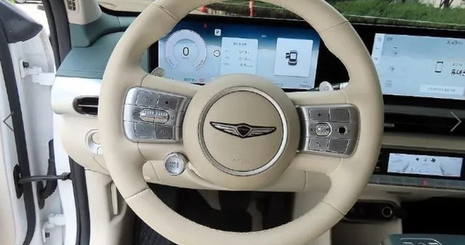 Genesis Gv60 