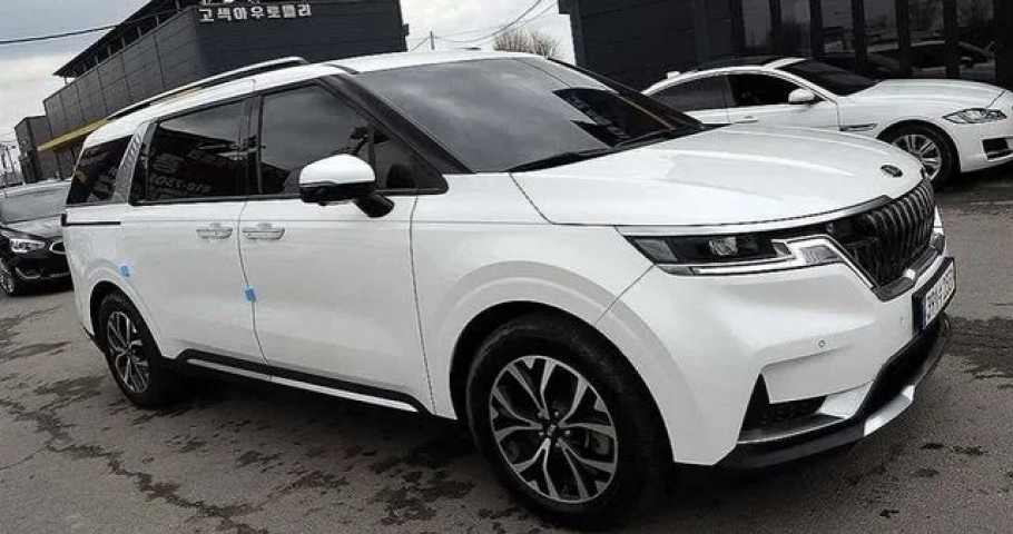 Kia Carnival 