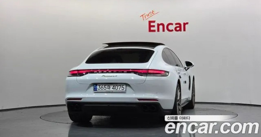Porsche Panamera 