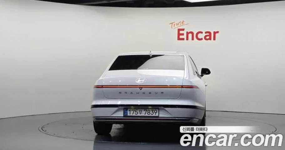 Hyundai Grandeur 