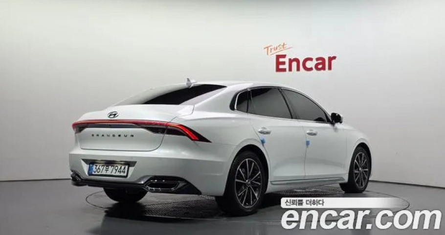 Hyundai Grandeur 