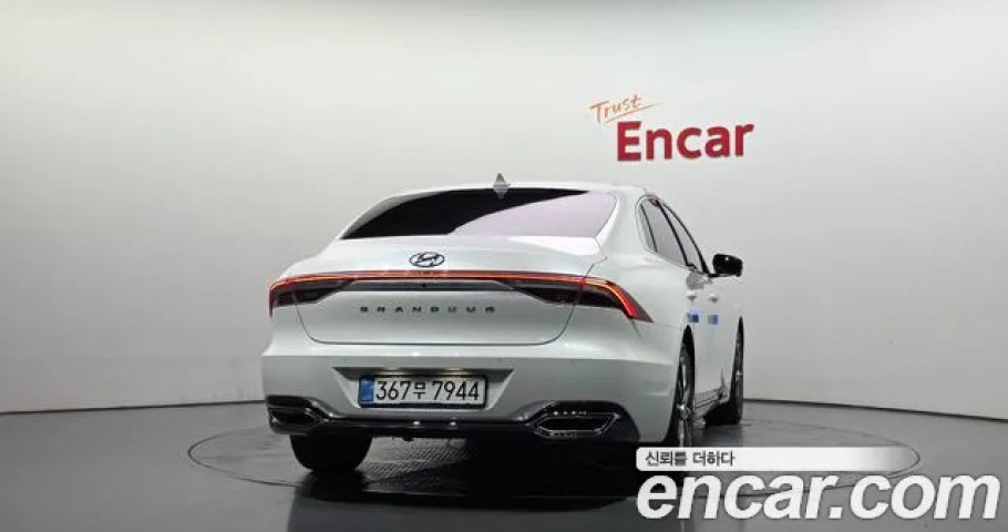 Hyundai Grandeur 