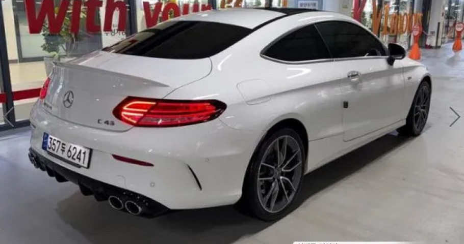 Mercedes-Benz C-Class 