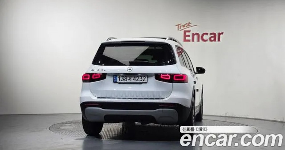 Mercedes-Benz Glb-Class 