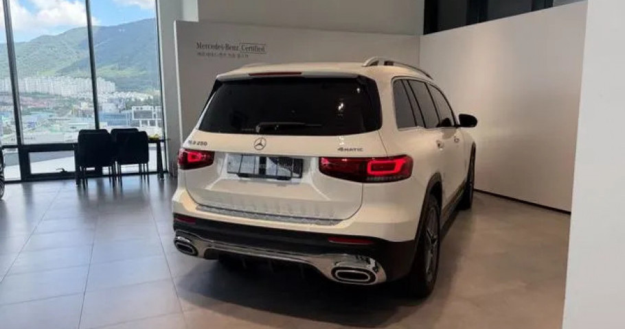 Mercedes-Benz Glb-Class 