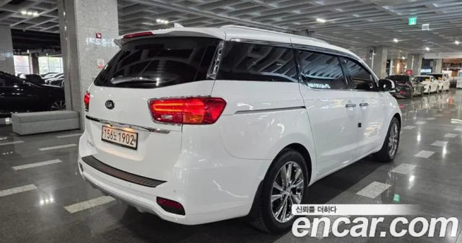 Kia Carnival 