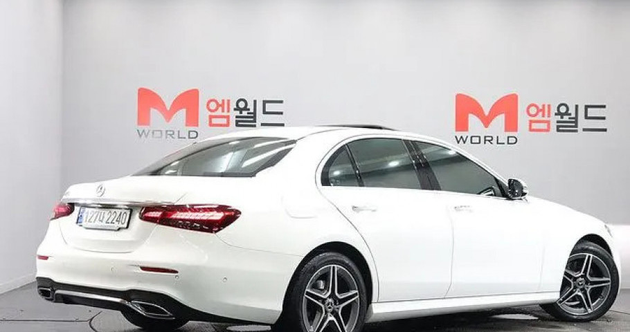 Mercedes-Benz E-Class 