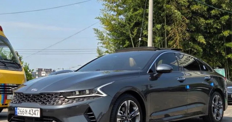 Kia K5 