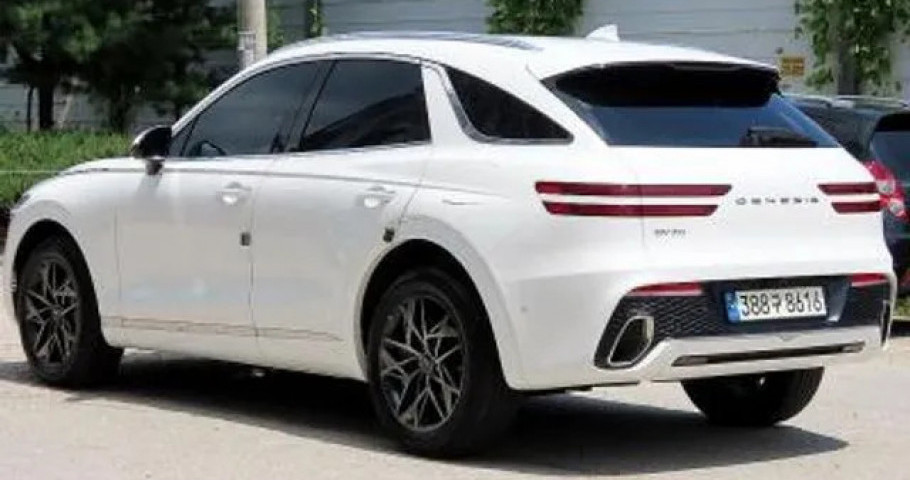 Genesis Gv70 
