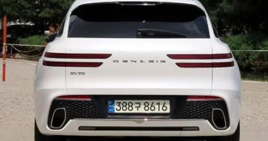Genesis Gv70 