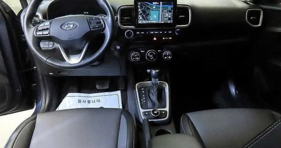 Hyundai Venue 