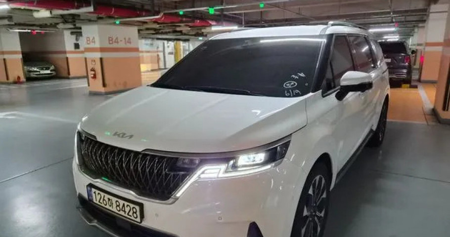 Kia Carnival 
