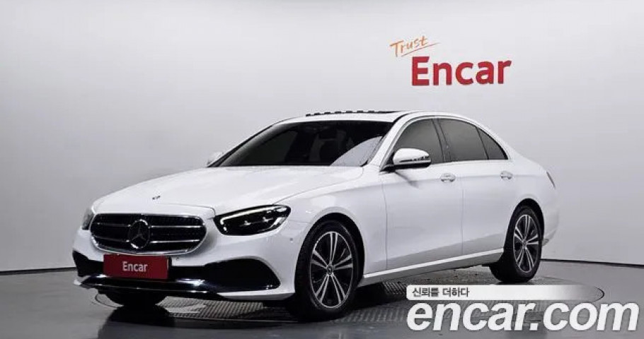 Mercedes-Benz E-Class 