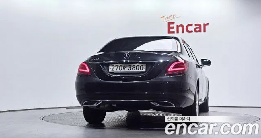 Mercedes-Benz C-Class 