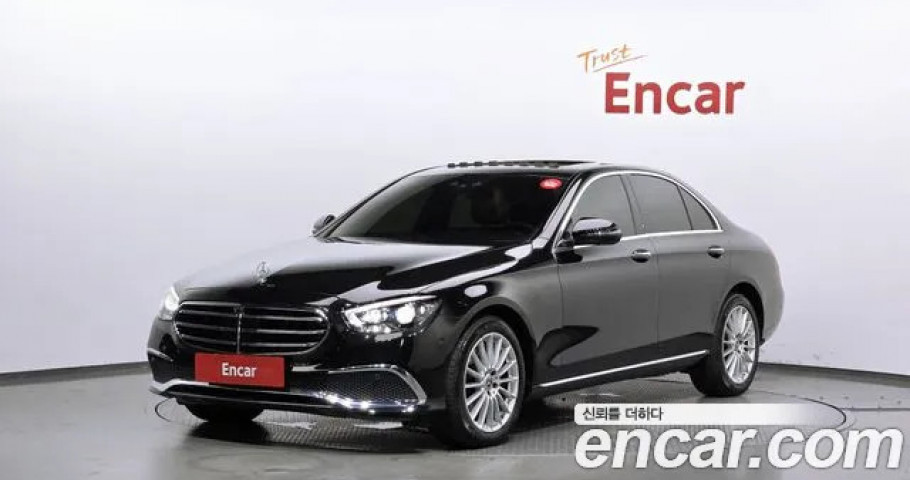 Mercedes-Benz E-Class 