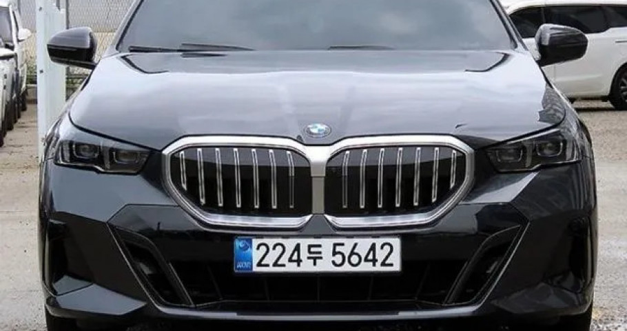 Bmw 5-Series 