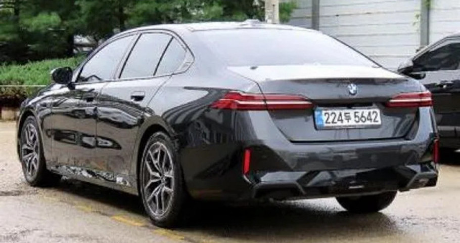 Bmw 5-Series 