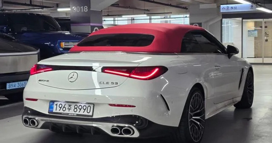 Mercedes-Benz Cle-Class 