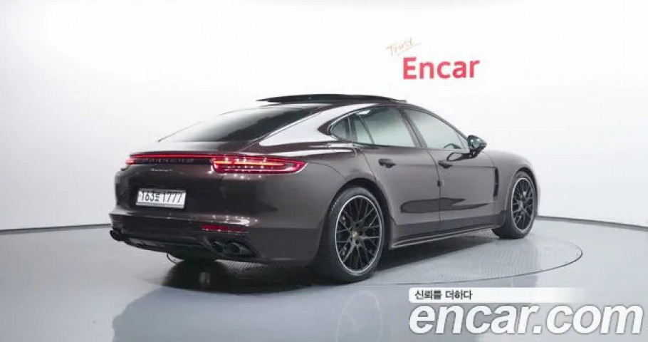 Porsche Panamera 