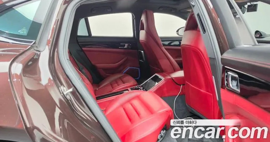 Porsche Panamera 