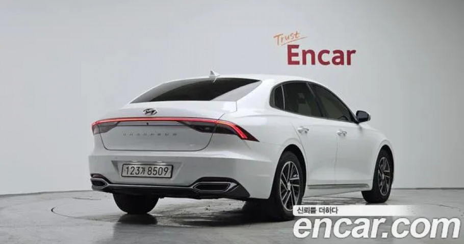 Hyundai Grandeur 