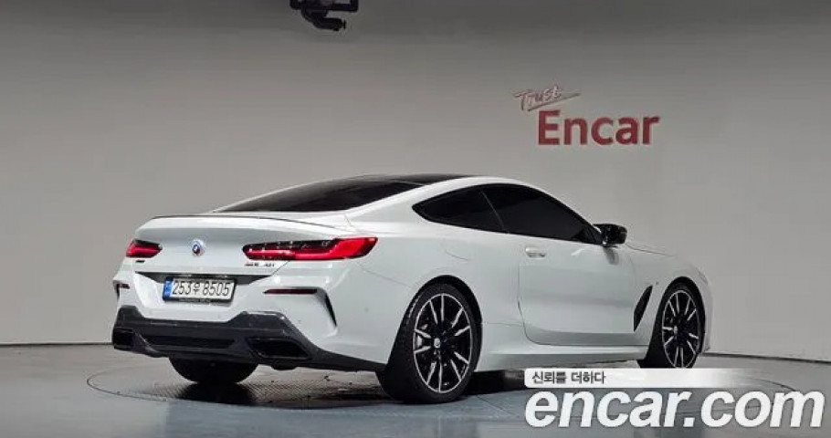 Bmw 8-Series 
