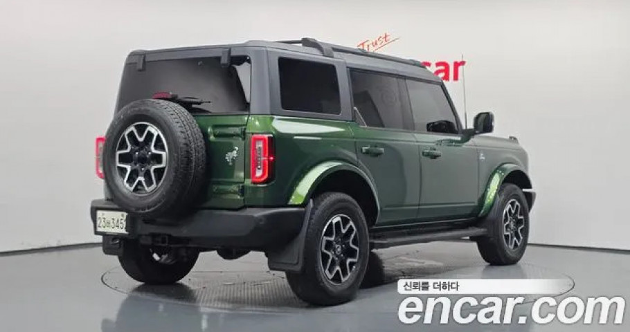 Ford Bronco 
