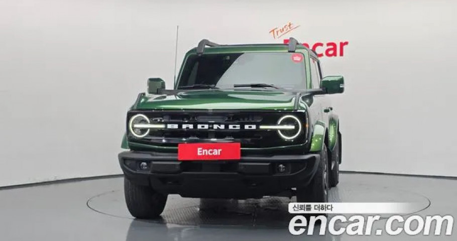 Ford Bronco 