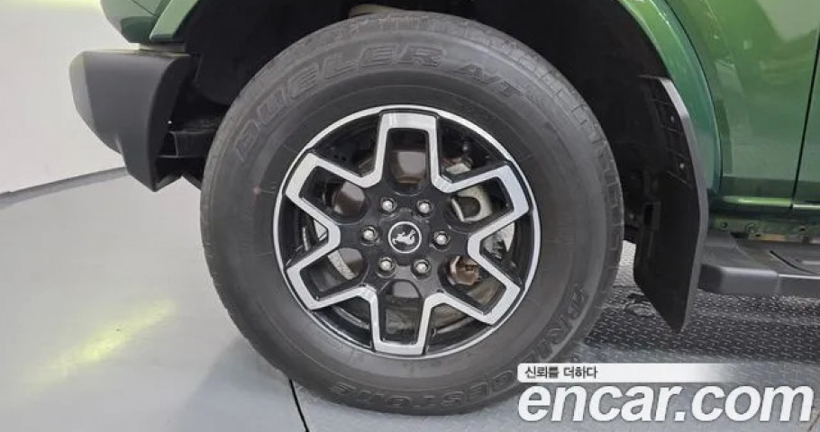 Ford Bronco 