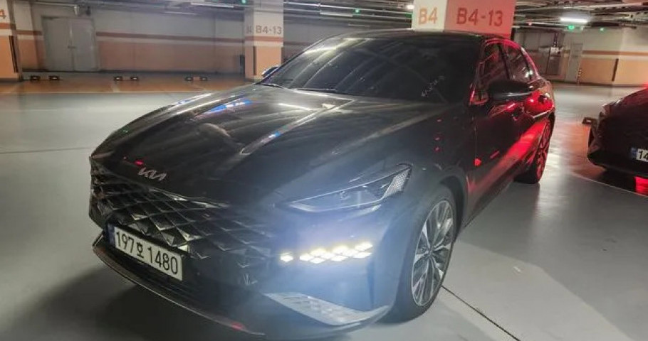 Kia K8 
