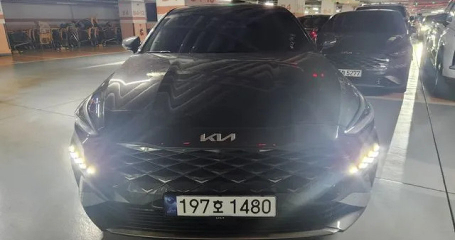 Kia K8 