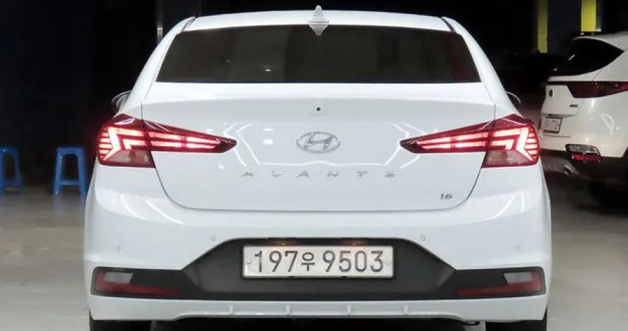 Hyundai Avante (Elantra) 