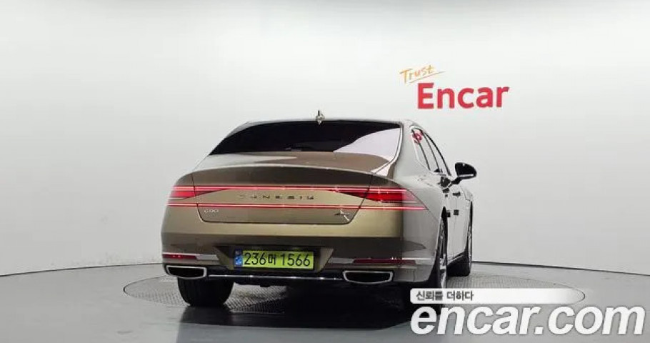 Genesis G90 