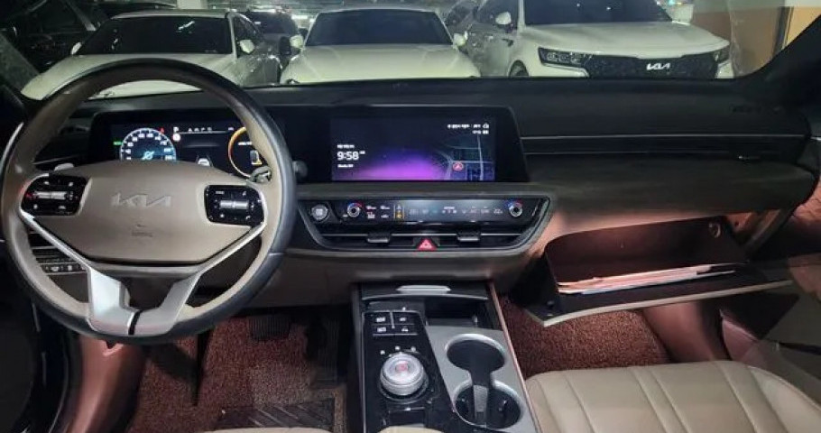 Kia K8 