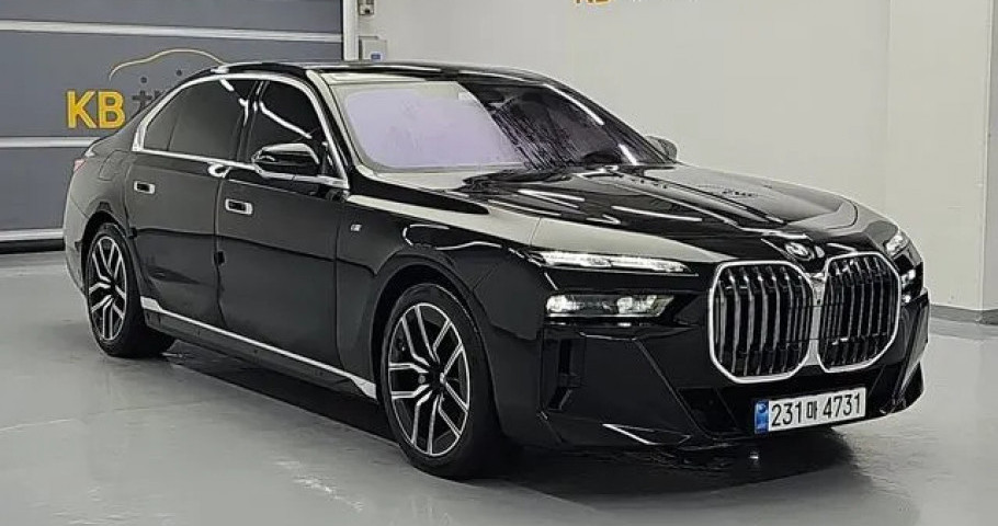 Bmw 7-Series 