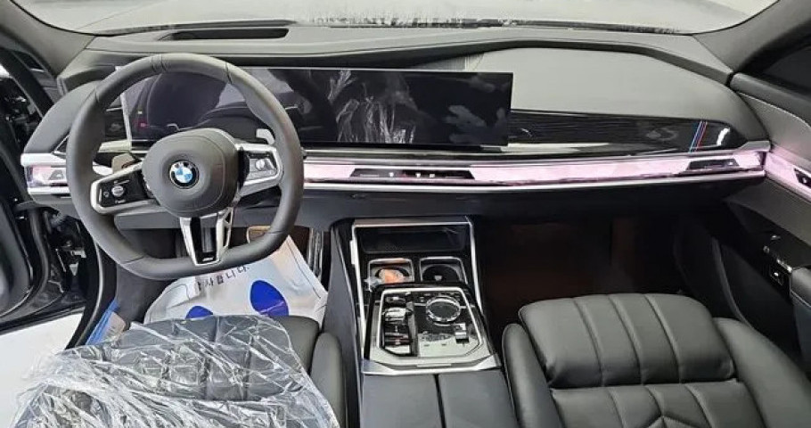 Bmw 7-Series 