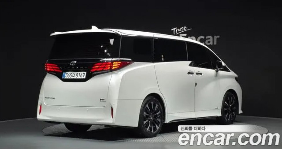 Toyota Alphard 
