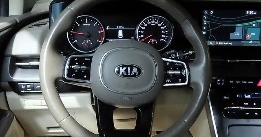 Kia Carnival 