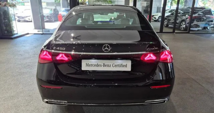 Mercedes-Benz E-Class 