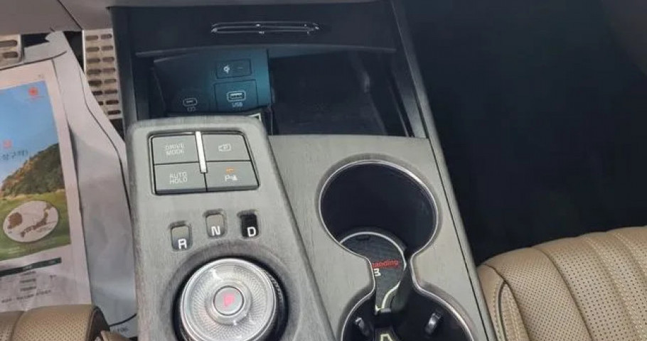 Kia K8 