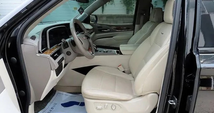Cadillac Escalade 